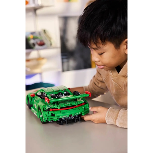 ასაწყობი კონსტრუქცია Lego 42224 Technic, Porsche 911 GT3 R REXY AO Racing Car, Prefabricated Construction, Green