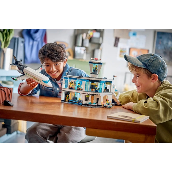 ასაწყობი კონსტრუქცია Lego 60502 City Airport with Airplane V29, Prefabricated Construction