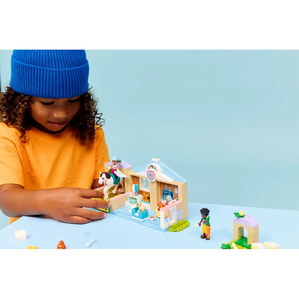 ასაწყობი კონსტრუქცია Lego 42696 Friends Animal Vet Clinic, Prefabricated Construction