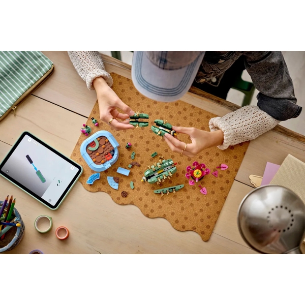 ასაწყობი კონსტრუქცია Lego 11509 The Botanical Collection Flowering Cactus, Prefabricated Construction