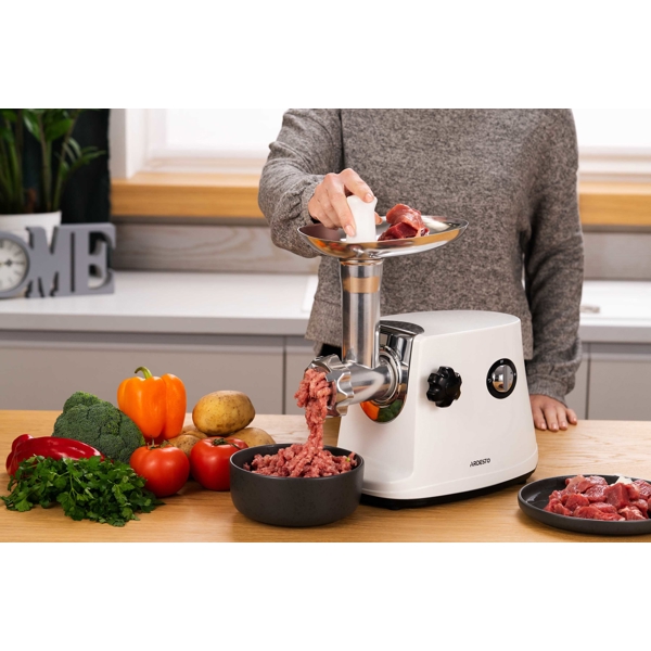 ხორცსაკეპი Ardesto MGA-1750R, 1600W, Meat Grinder, Black/Silver
