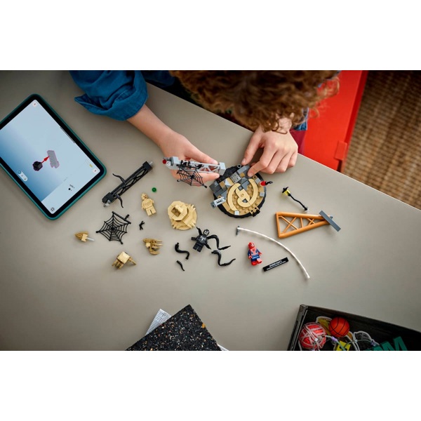 ასაწყობი კონსტრუქცია Lego 76334 Marvel Epic Battle: Spider-Man vs. Sandman, Prefabricated Construction