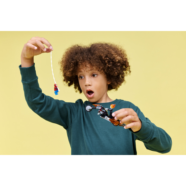 ასაწყობი კონსტრუქცია Lego 76335, Spider-Man vs. Ghost Rider Motorcycle, Prefabricated Construction