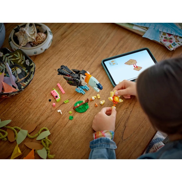 ასაწყობი კონსტრუქცია Lego 31173 Creator 3-in-1 Wild Animals: Tropical Toucan, Prefabricated Construction