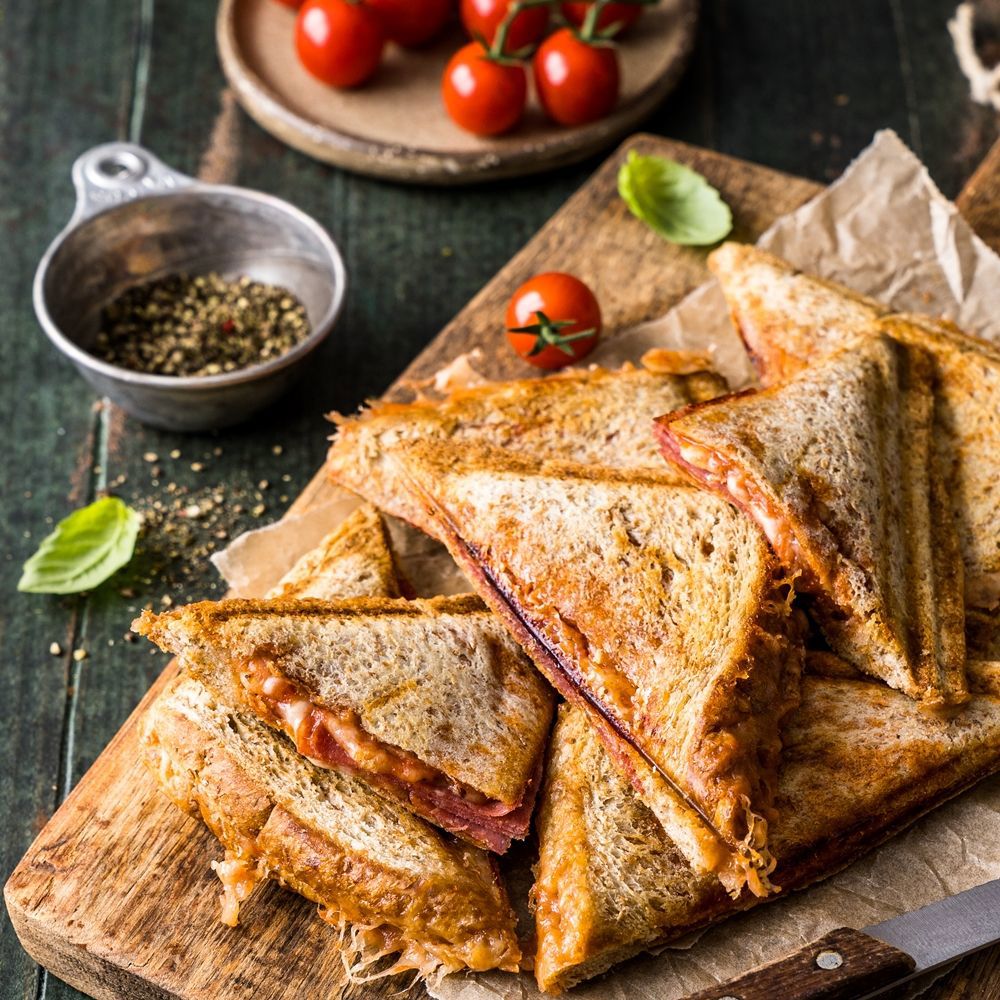 Sandwich Maker Rommelsbacher ST 710 fun for 2, 700W, Black/Silver