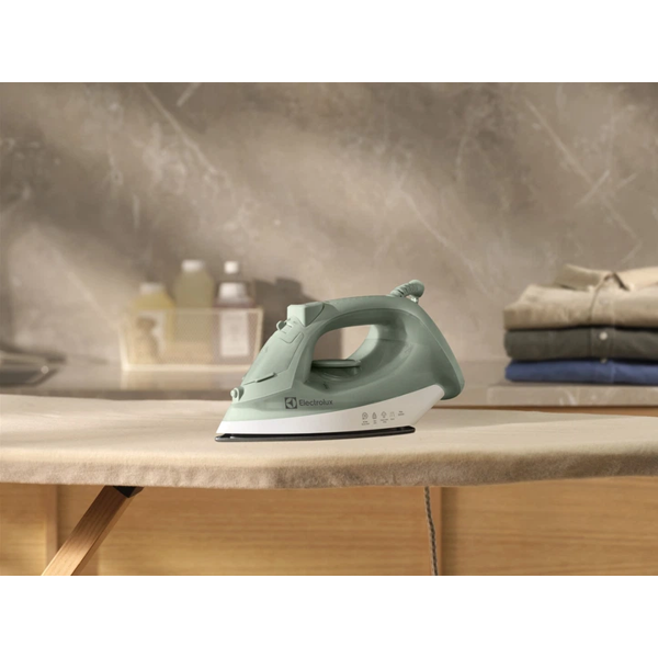 ორთქლის უთო Electrolux E3SI1-2LG, 2000W, 0.2L, Steam Iron, Green