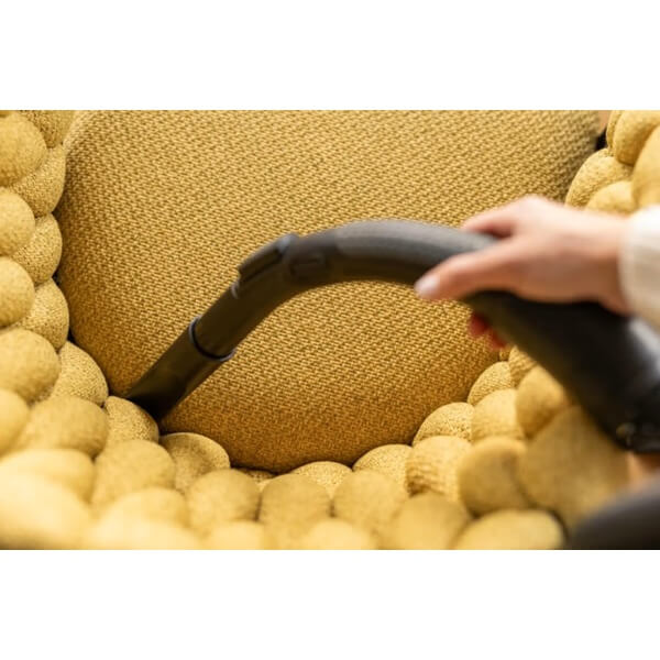 Vacuum Cleaner Gorenje VC2202G4AHR, 2000W, 3.3L, Black/Red