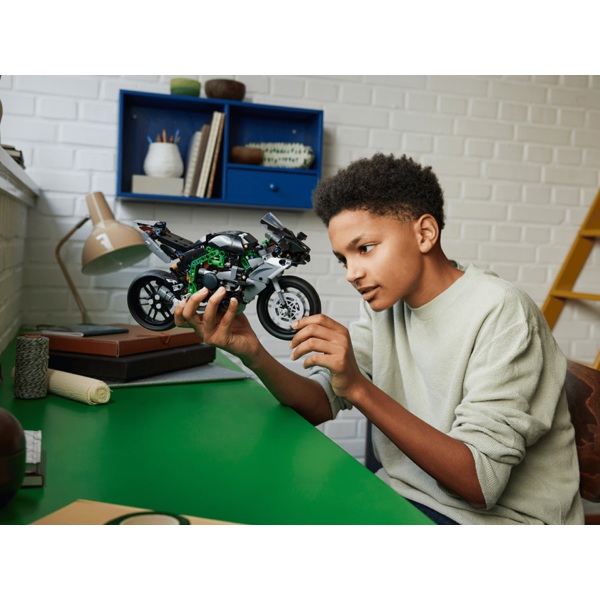 ასაწყობი კონსტრუქცია Lego 42170 Technic, Kawasaki Ninja H2R Motorcycle, Prefabricated Construction
