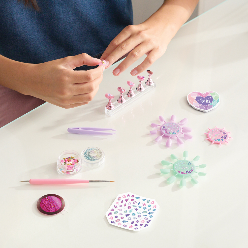 Everything Bling Nail Styling Set Make It Real 2469MR