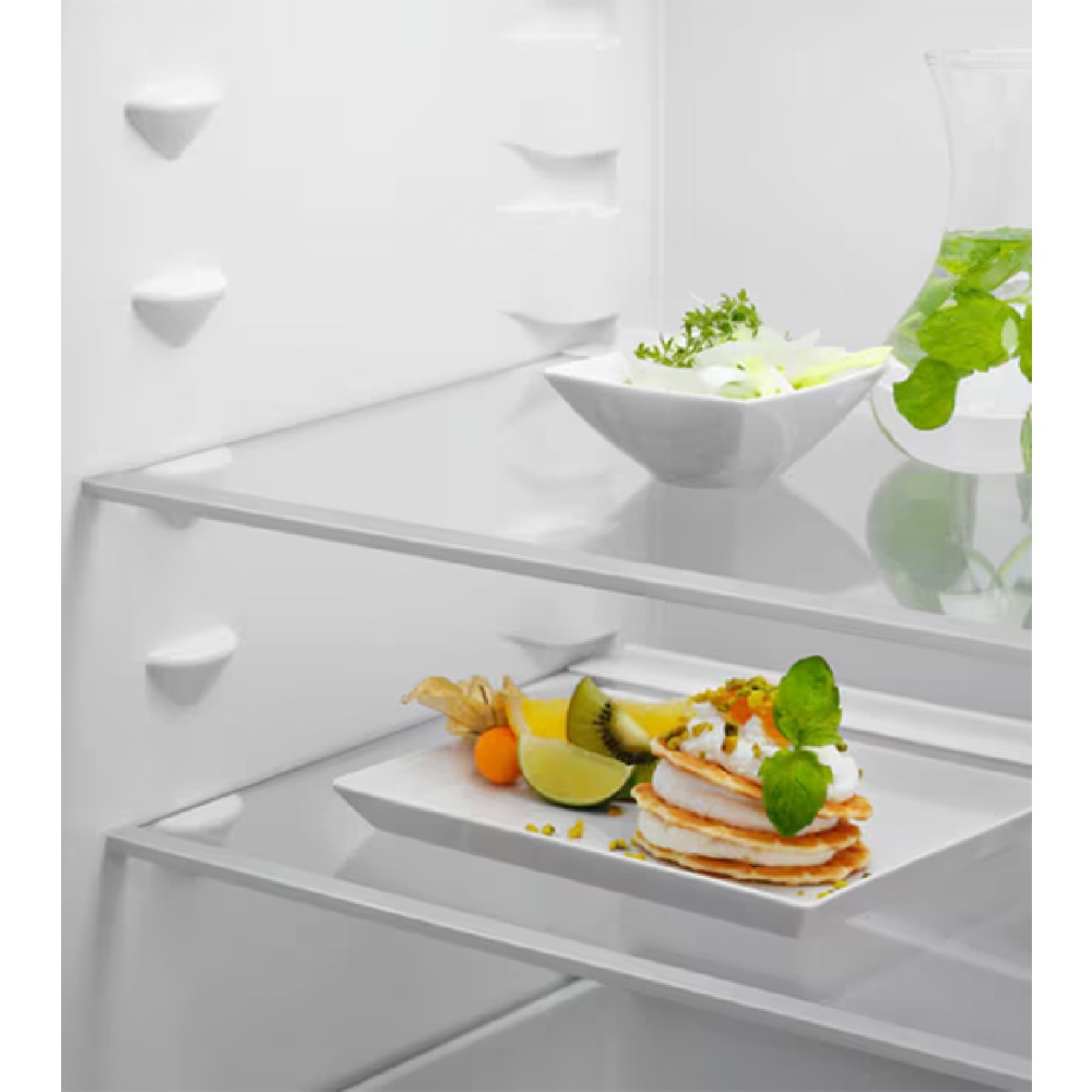 ჩასაშენებელი მაცივარი Electrolux LNA7NE18S, E, 195L, 35dB, Built-in Refrigerator, White