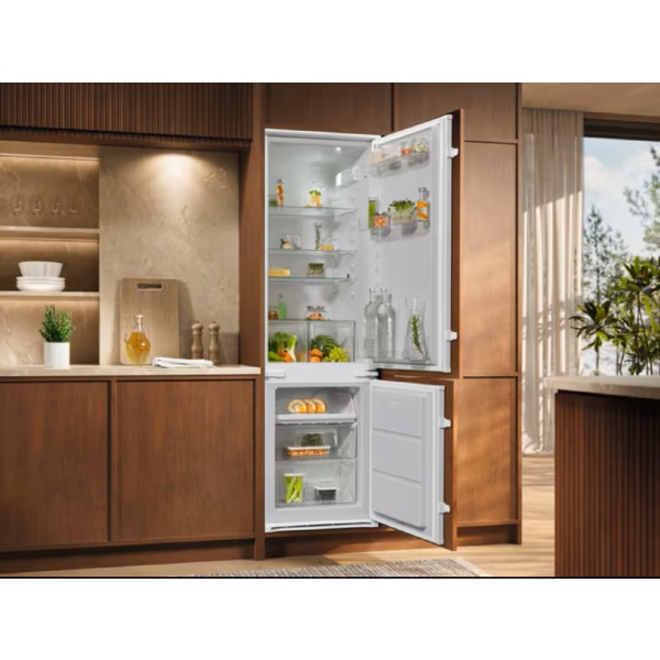 Built-in Refrigerator Electrolux LNA6LE18S, E, 271L, 34dB, White
