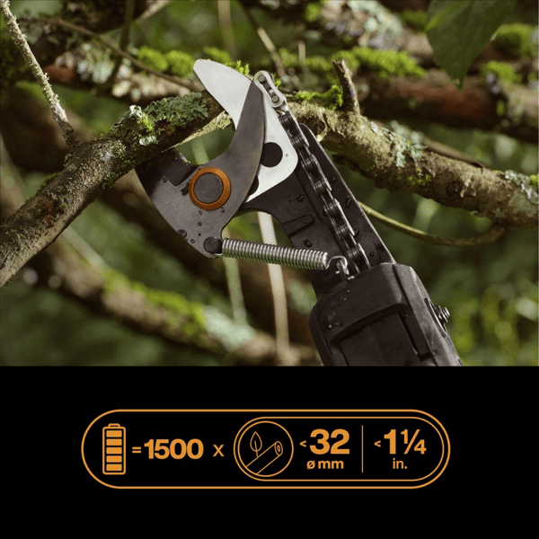 აკუმულატორული როკსაჭრელი Fiskars eTree Pruner Bypass 1082340, Telescopic Cordless Pruner, Black