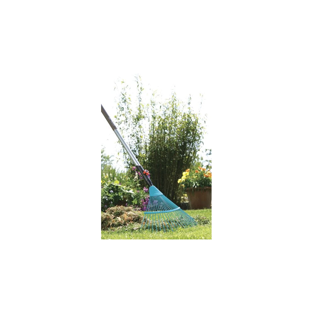 Rake Gardena combisystem 3100-20, Blue