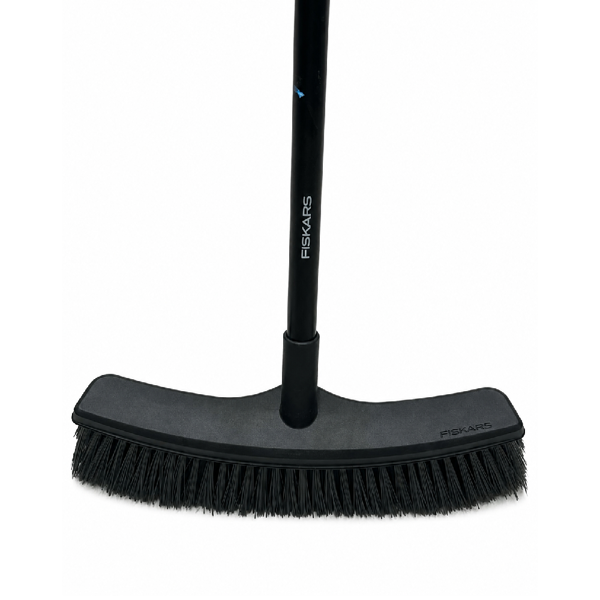 Universal Garden Brush Fiskars Solid M, Black