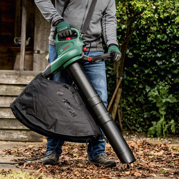 Garden Vacuum Cleaner Bosch Universal GardenTidy 3000, 3000W, 50L, Green