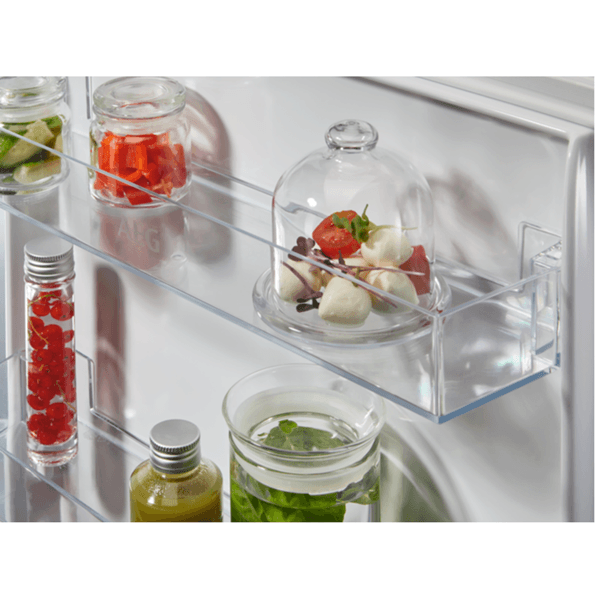 ჩასაშენებელი მაცივარი Electrolux TC7CS182ES, 249L, 37dB, Built-in Refrigerator, White