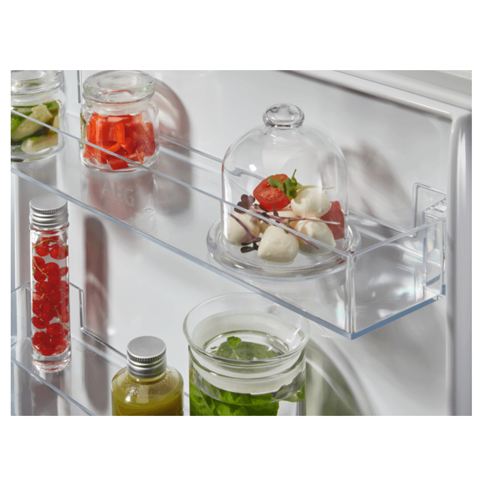 ჩასაშენებელი მაცივარი Electrolux TC7CS182ES, 249L, 37dB, Built-in Refrigerator, White