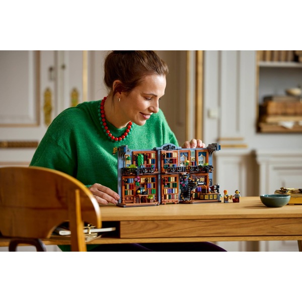 Prefabricated Constructio Lego 11379 Icons, Bookstore: Book Nook