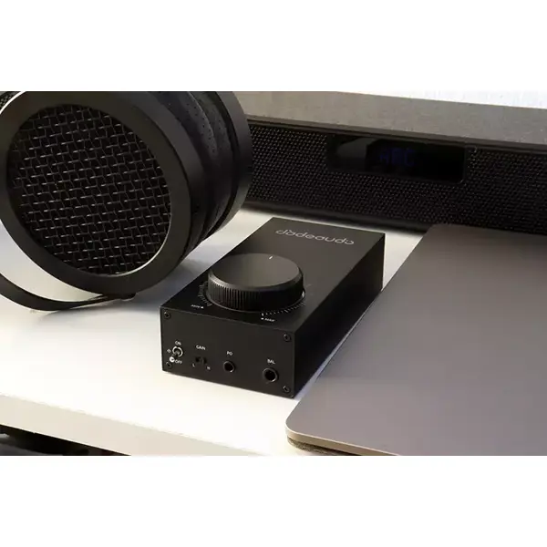 FiiO F3001 JadeAudio High-Power Hi-Fi Desktop Headphone Amplifier GGIGAS 1, RCA, 3.5mm, 4.4mm, Black