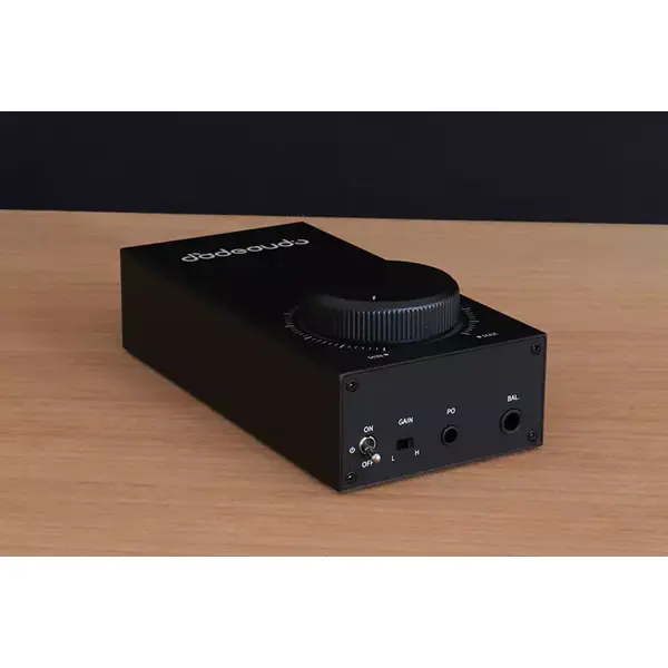 FiiO F3001 JadeAudio High-Power Hi-Fi Desktop Headphone Amplifier GGIGAS 1, RCA, 3.5mm, 4.4mm, Black